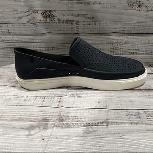 Women’s Crocs Slip On Sneaker Navy Size 11